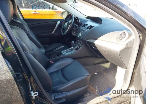 2011 Mazda Mazda3 S Grand Touring z USA, uszkodzony, nr VIN JM1BL1M53B1490703